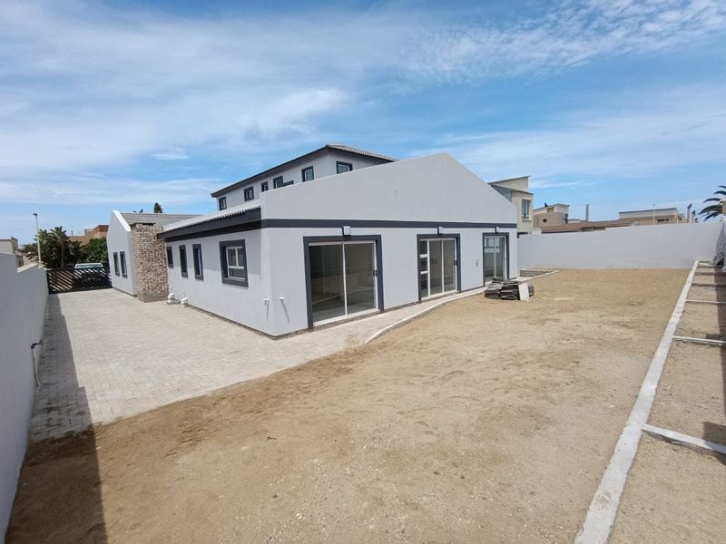 **Brand New Home for Sale in Waterfront, Swakopmund, Namibia 🏡** - Photo 8