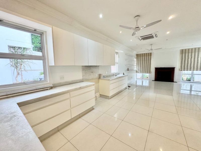 Hendra Estates - Gorgeous Level Family Home For Rent In Prime Durban North - Photo 5