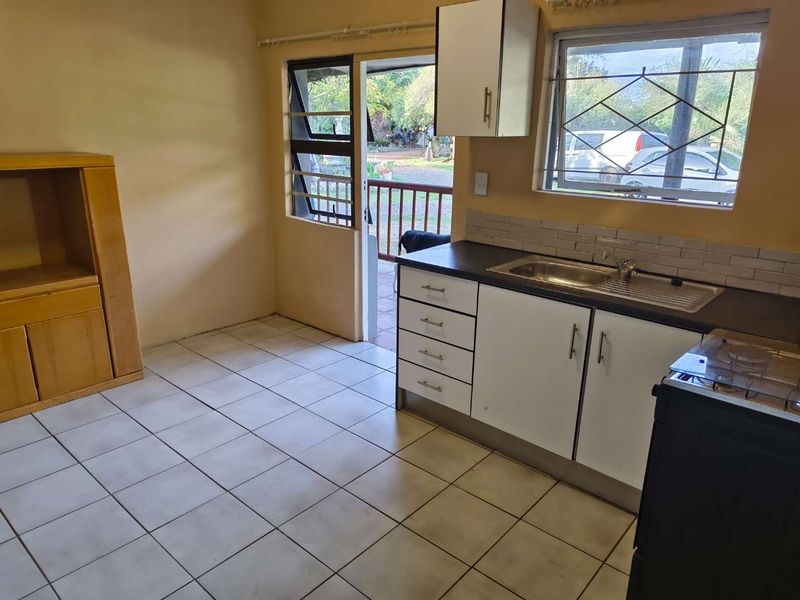 2 Bedroom cottage to rent in Joostenbergvlakte - Photo 4