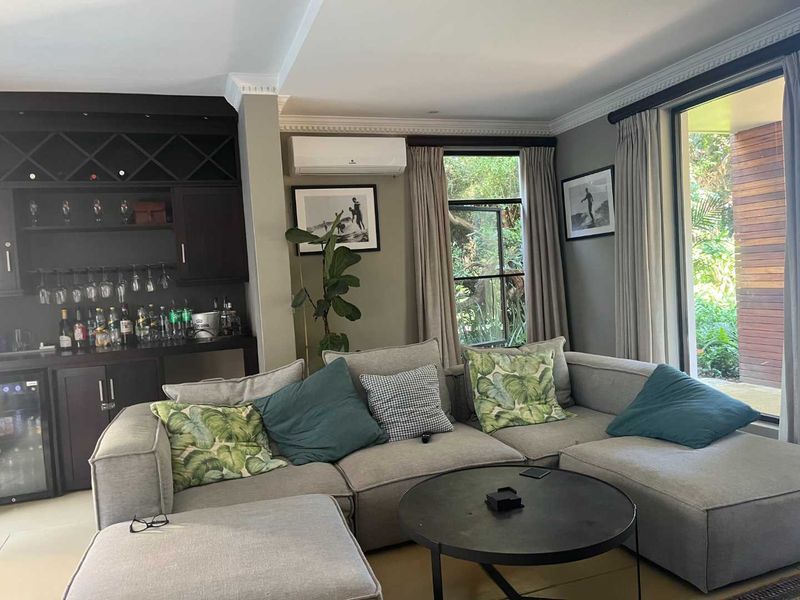 Stunning 5-Bedroom Family Home to Rent with Coastal Views - Photo 7