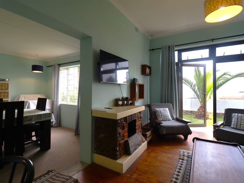 2 Bedroom Beachfront Home For sale with Permanent Ocean Views - Prime Investment Potential - Photo 5