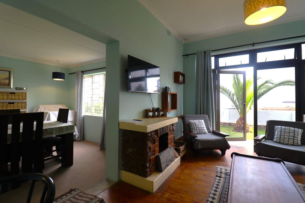 2 Bedroom Beachfront Home For sale with Permanent Ocean Views - Prime Investment Potential - Photo 5