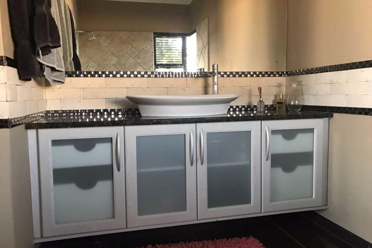 Price Reduced!!Modern Kramersdorf Mansion with permanent dune view - Photo 5