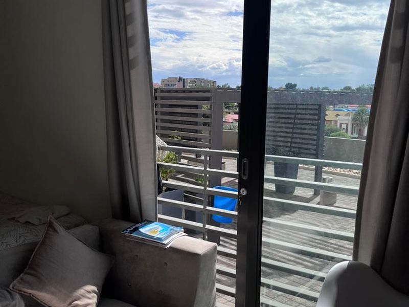 CBD| CITY JUNCTION | BACHELORS - Photo 2