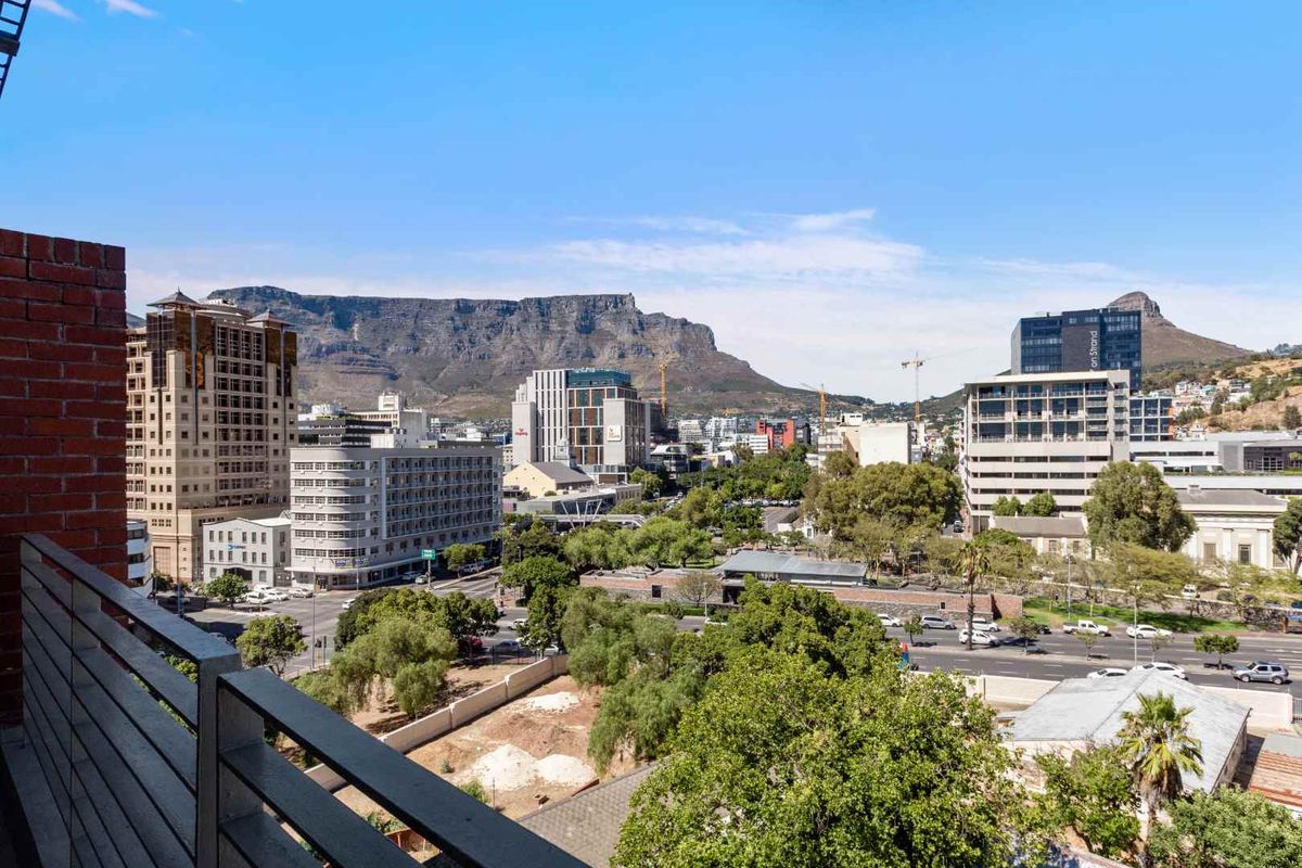 Industrial Slick Pad with views - Photo 3