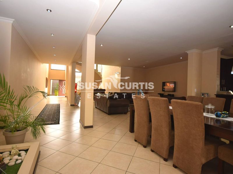 Executive Mansion - Photo 3