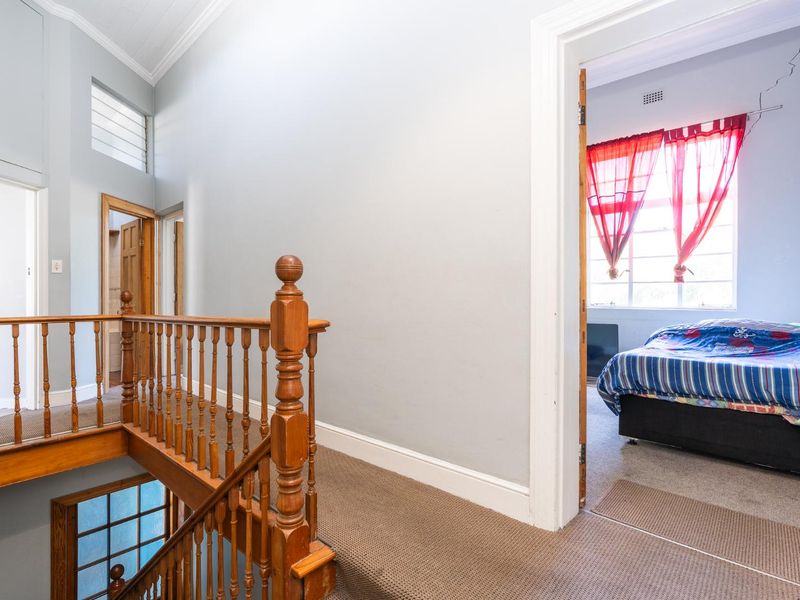 Commercial and residential combination property. GB1 -  Building for Sale in Prime Gardens set against the backdrop of majestic Table Mountain. - Photo 5