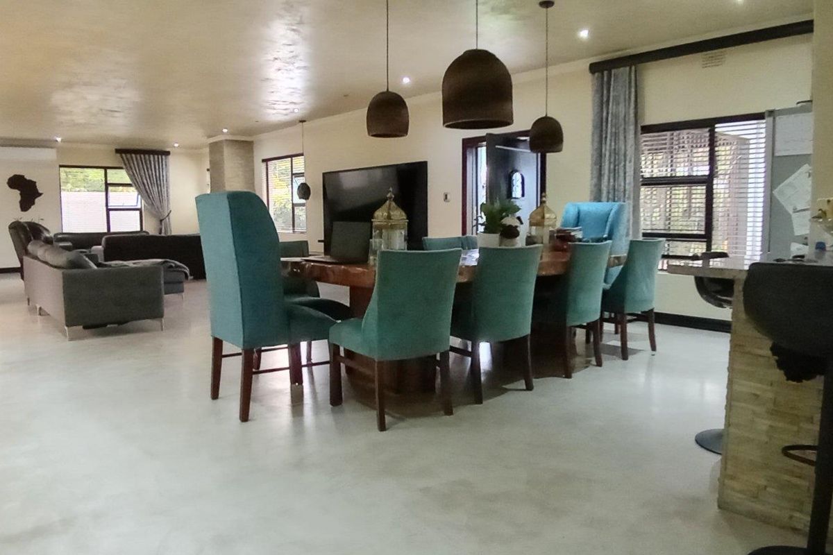 Sophisticated Living with Endless Potential - Photo 3