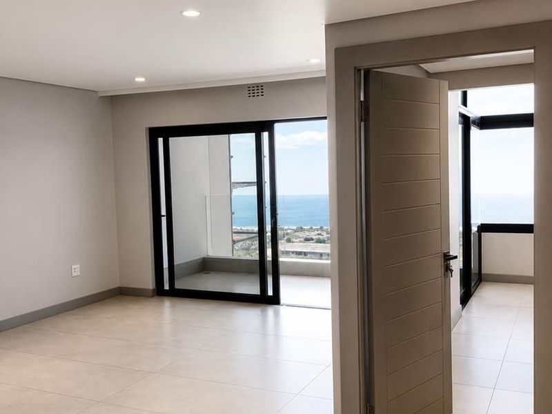 Modern 2 Bedroom/2 Bathroom to Let - Photo 3