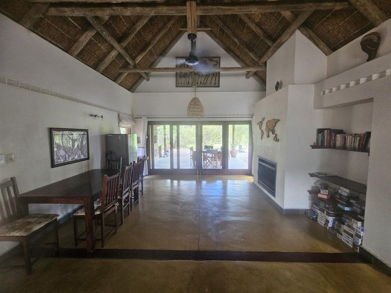 Bushveld Bliss – Furnished Raptors View Wildlife Estate home with pool, boma and Bushbaby Visitors - Photo 6