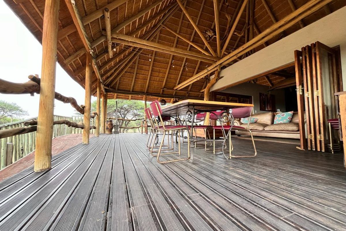 Explore the vast potential of our stunning Hunting Lodge & Cattle Farm! - Photo 2