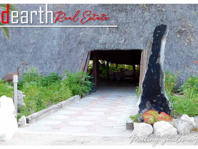 “Your Gateway to Untouched Wilderness” - Photo 4