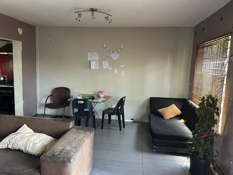 3 Bedroom double storey house - Photo 7