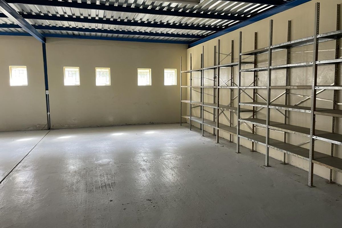 FOR SALE - Warehouse in Prosperita - Photo 5