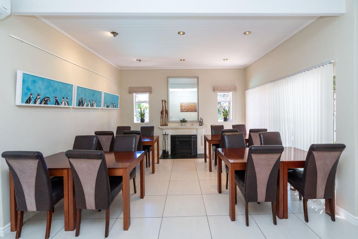 Live and Earn in Cape Town’s Coastal Luxury – Two 4-Star Guesthouses for Sale - Photo 5