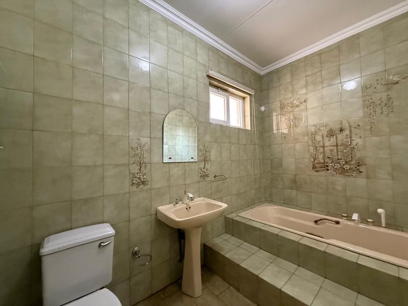 Freestanding Office Space To Let in a Prime Greenside Location - Photo 6