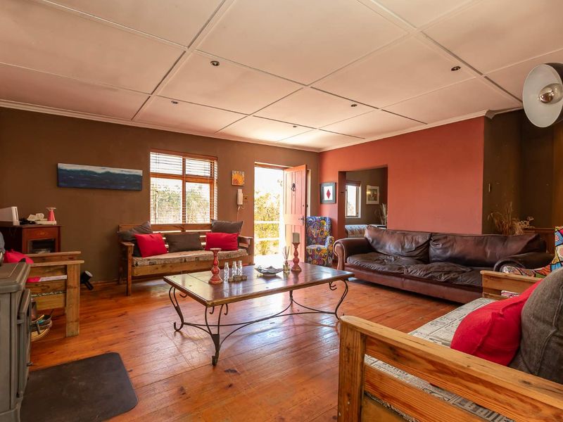 OPPORTUNITY KNOCKS - Photo 6