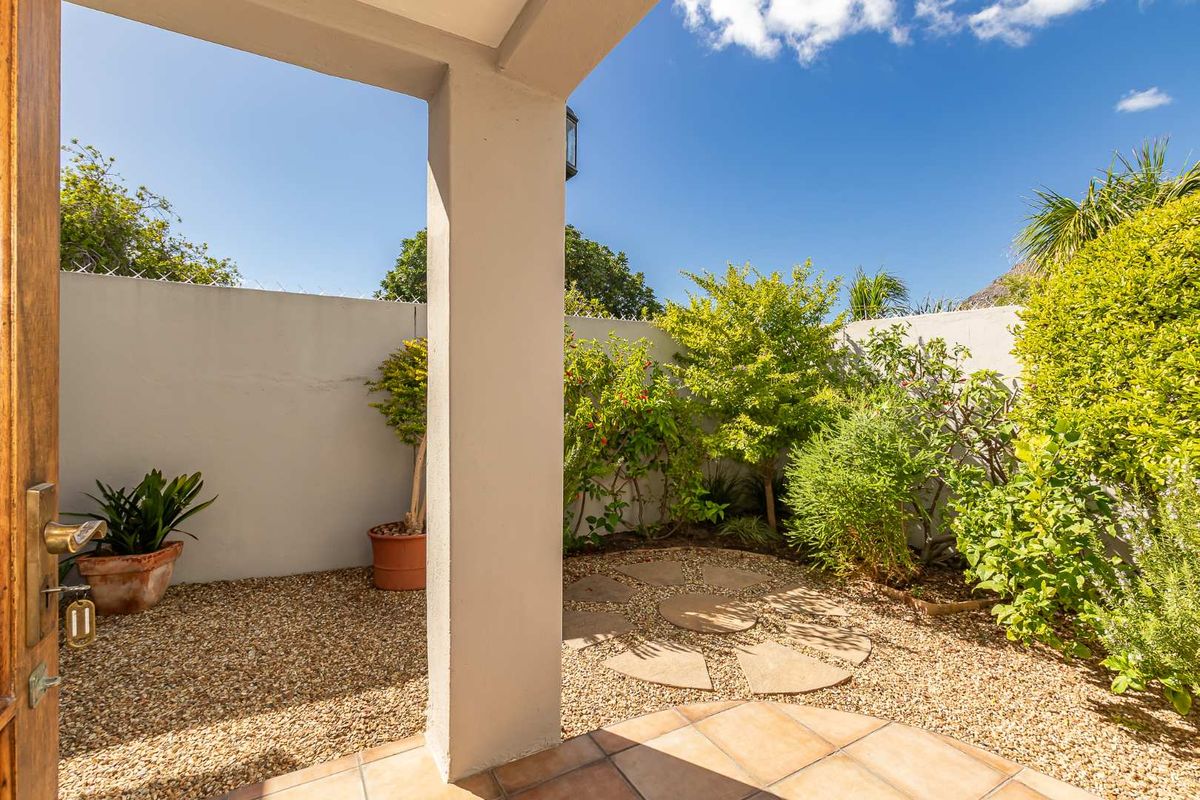 STUNNING HOME IN SOUGHT-AFTER KLEIN WASSENAAR - Photo 5