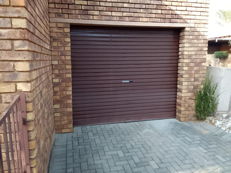 Your Perfect Home Awaits in Wilgeheuwel!  FOR RENT | R9 000 per Month - Photo 3