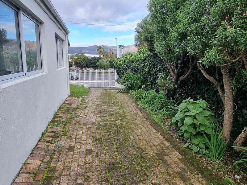 Attractive Redevelopment Site on Main Road in Tokai/Retreat - Photo 10