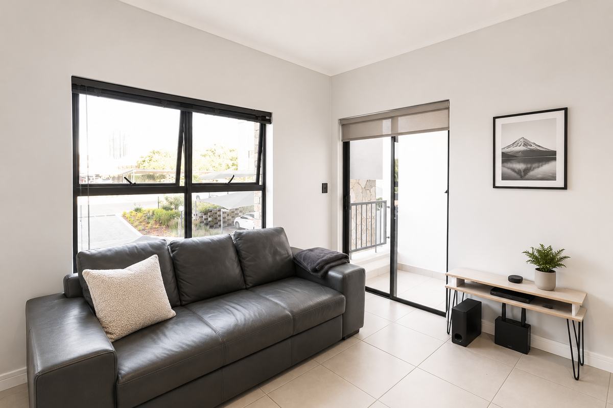 Modern 1-Bedroom Apartment in Secure Mooikloof Estate - Photo 5