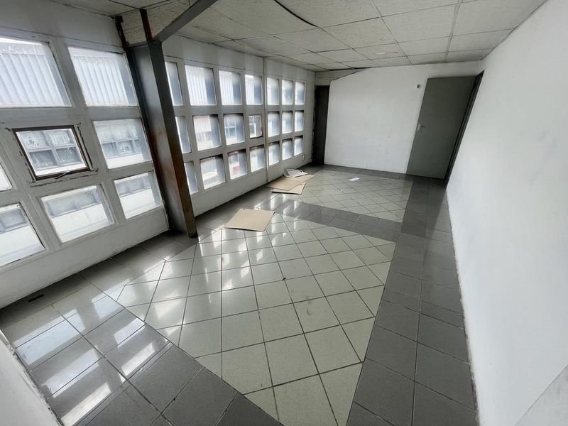 Hendra - 235m2 Warehouse To Let | Springfield Industrial Park - Photo 9