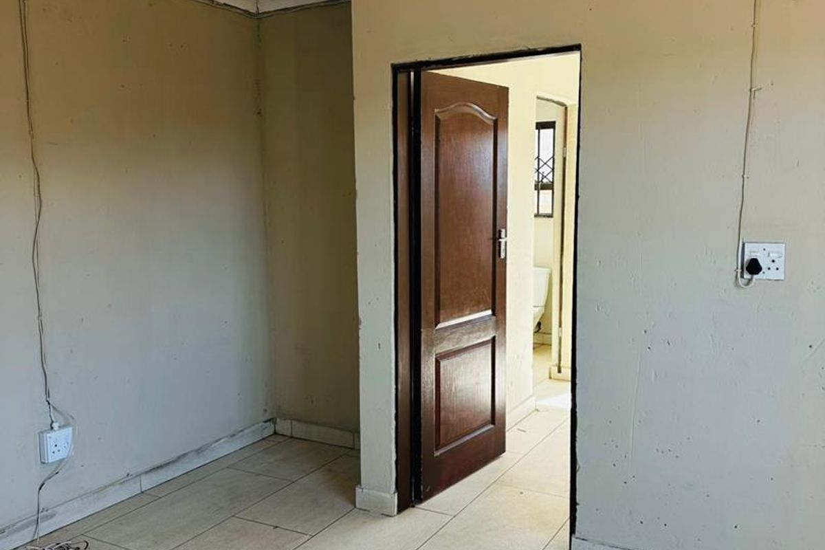 1 Bedroom Available for Rent in Dawn Park - Photo 5