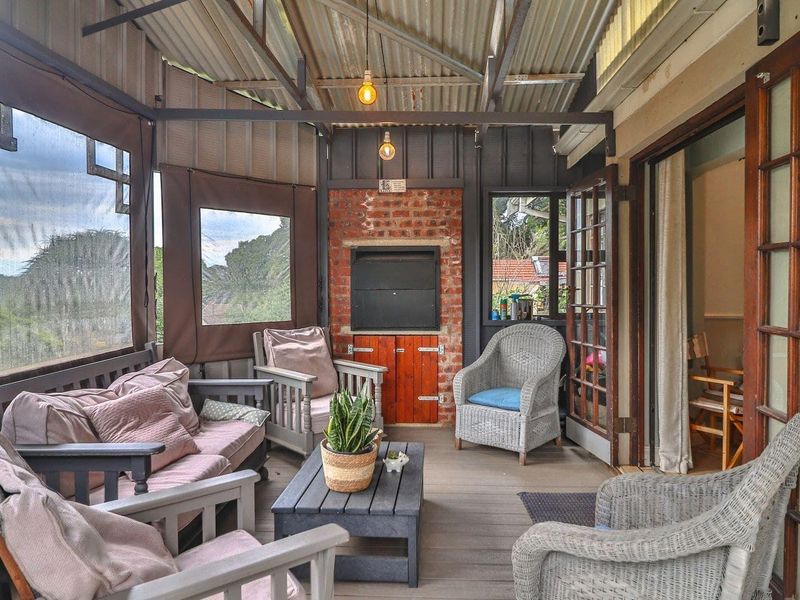 Well-kept family home with great entertaining space in central Howick - Photo 10