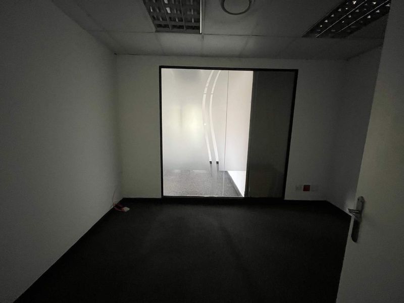 Functional Corporate Office Space - Photo 6