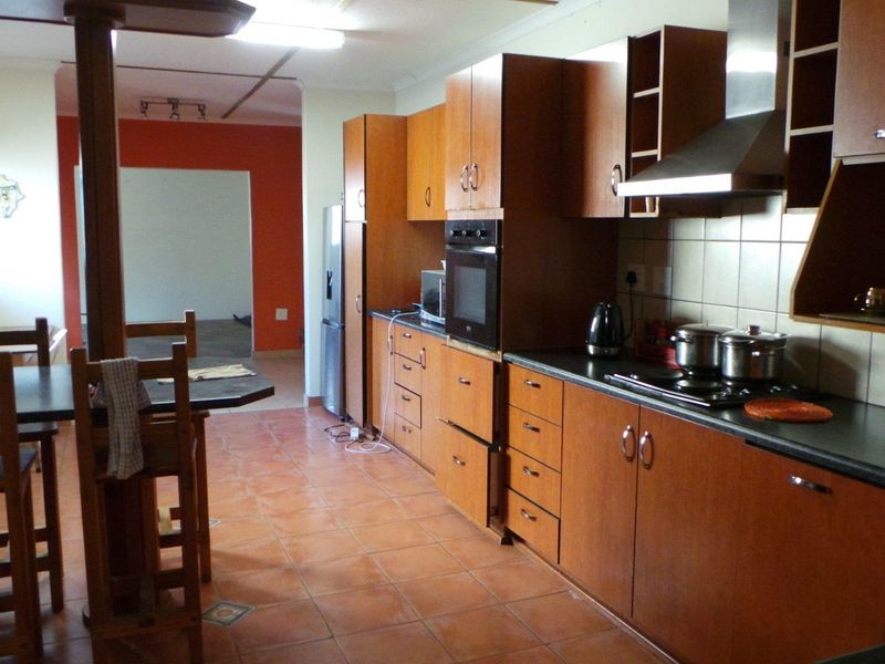 For the larger Family home with lots of space! - Photo 3