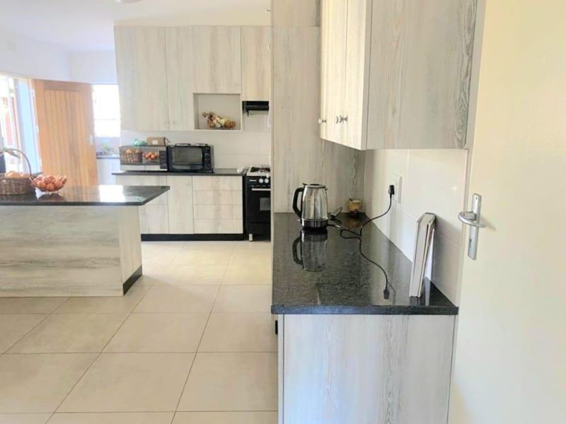 3 Bedroom House for Sale in Brackenhurst - Photo 4