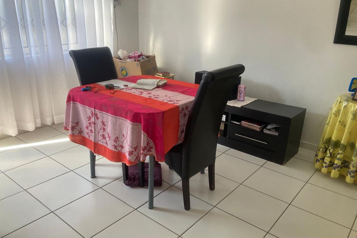 2 Bedroom apartment for sale at Fleurhof - Photo 5