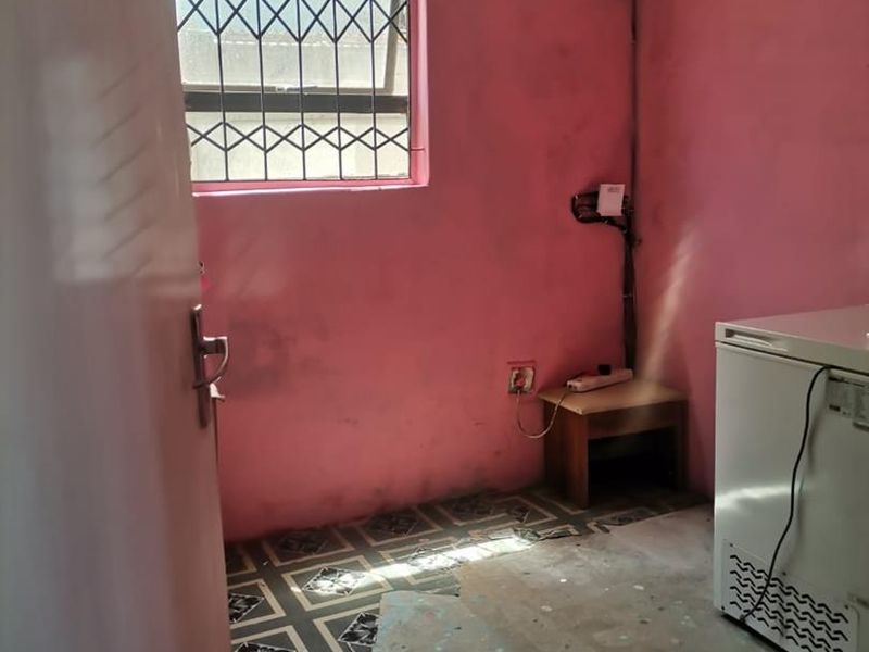 Three-Bedroom Home for Sale in Site B, L Section, Khayelitsha - Photo 10