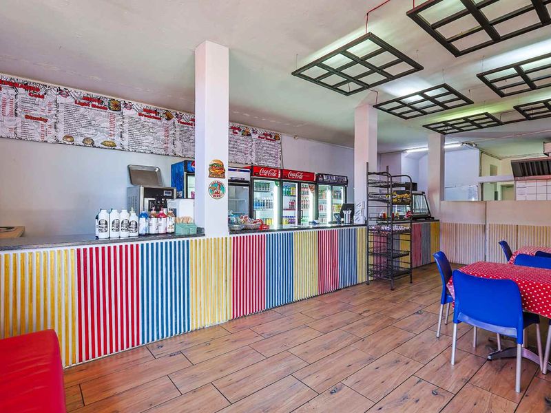 Varsity Café – Established & Iconic Pretoria Café Business for Sale - Photo 4