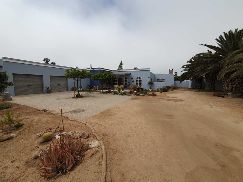 "Spacious 5-Bed Home: Ideal for Families or Investors!" - Photo 4