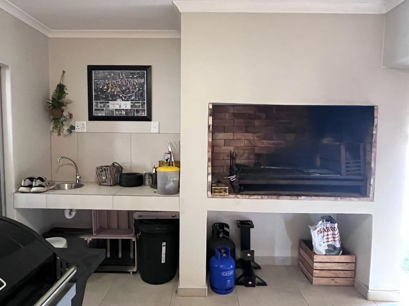 Two-bedroom retirement unit FOR SALE - Photo 10