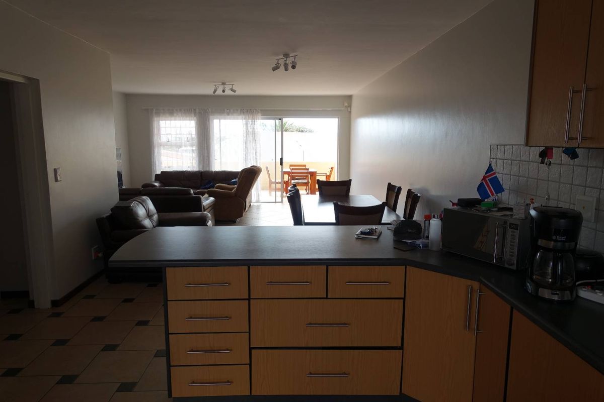 SPACIOUS APARTMENT WITH LARGE BALCONY - Photo 4