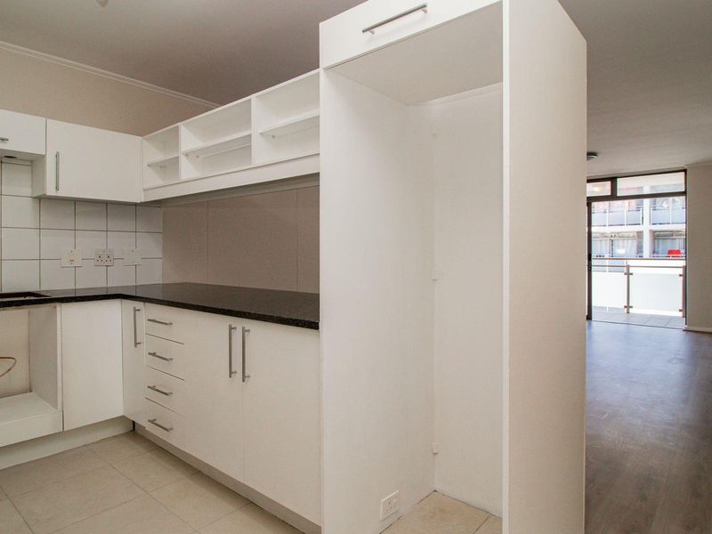 Stylish 2-Bedroom Apartment in "The Claremont" – Prime Location, Ultimate Convenience - Photo 6