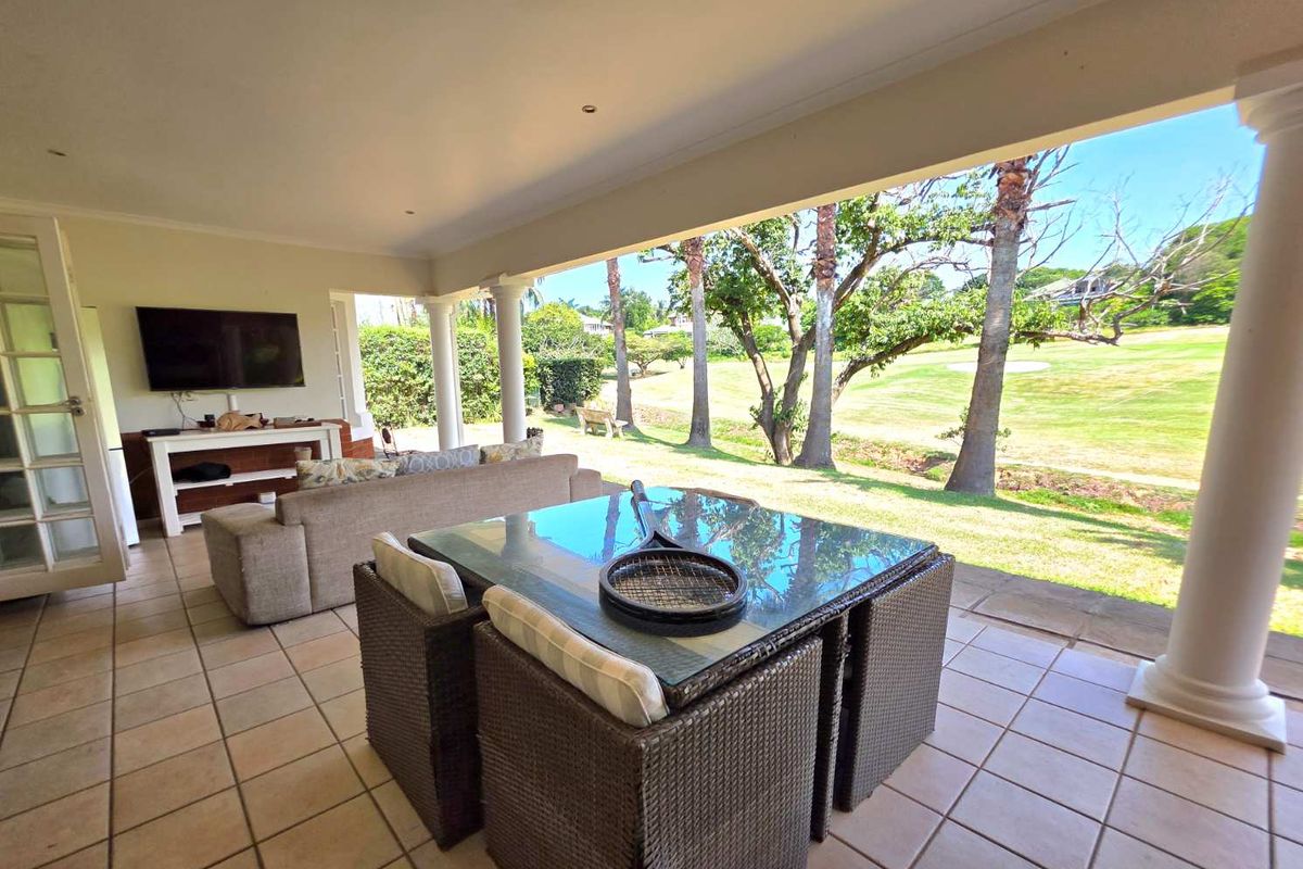 GOLFING FAMILY'S DREAM HOME WITH SEPARATE LOFT & AWESOME GOLF COURSE VIEWS - Photo 4