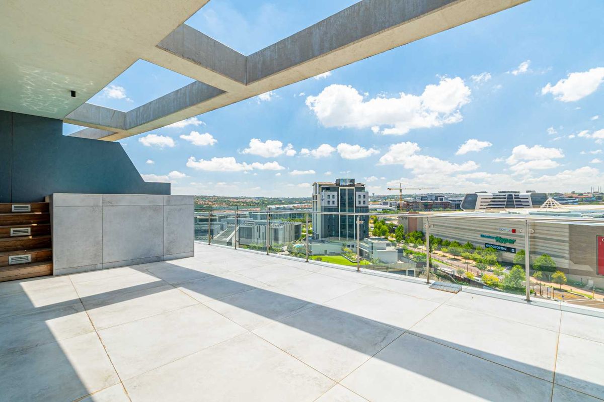 Uncompromised Views, Redefined Luxury - Photo 3