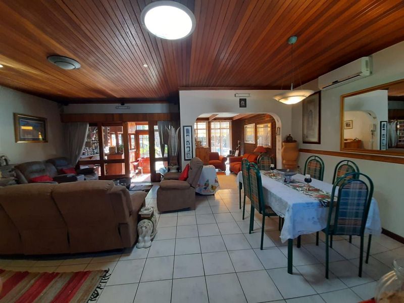 Spacious Family Home with Flatlet, Pool & Prime Location - Photo 8