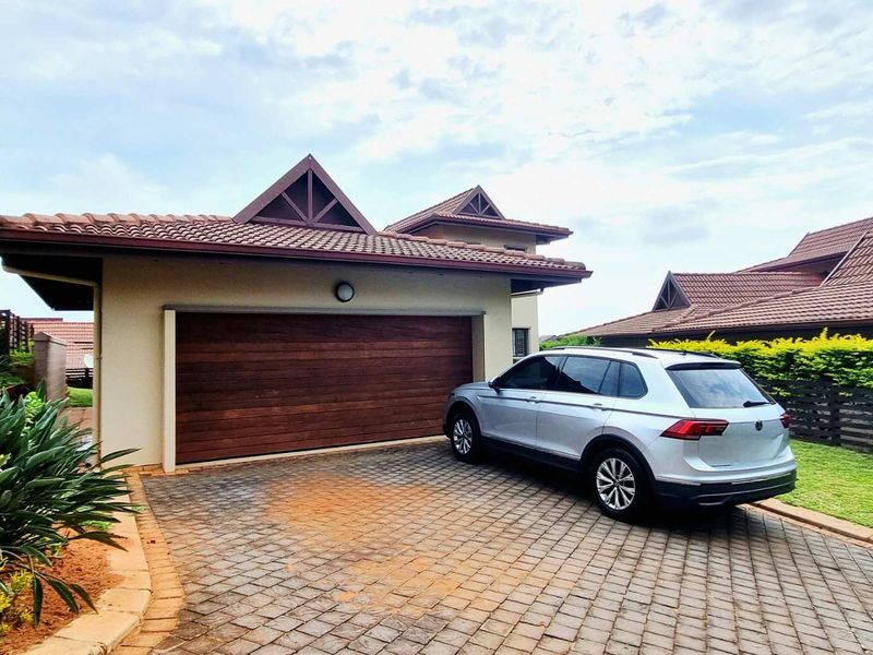 202m2 3 Bedroom Split-Level Townhouse with Garden for Sale in Izinga - Photo 6