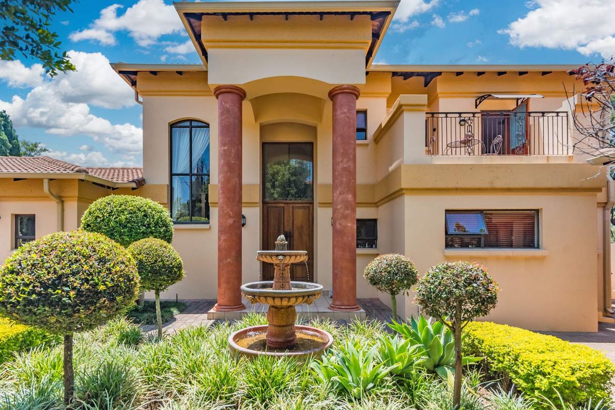 Distinguished Estate living! Only 6 houses in the Estate - Photo 5