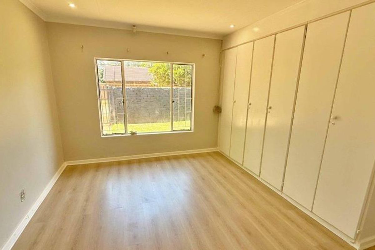 3 bedrooms house for sale in Doornpoort ext 29,Pretoria North - Photo 2