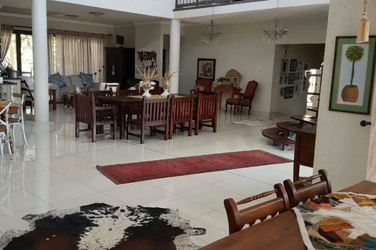 Double storey Mansion for sale - Photo 3