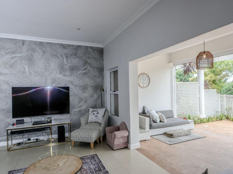 La Lucia Ridge Gem calm & stylish living - Photo 4