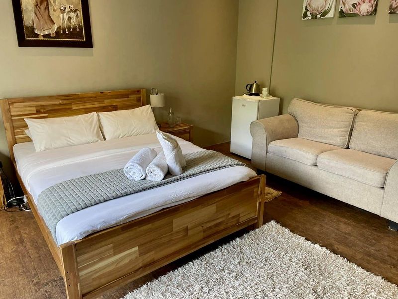 Guesthouse Property For Sale in Eros - Photo 7