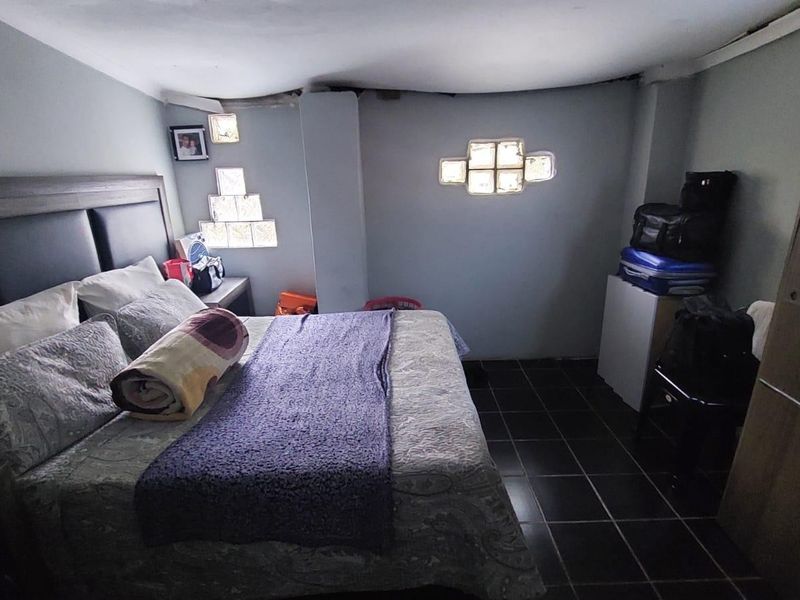 Family Home in Montclair! - Photo 10