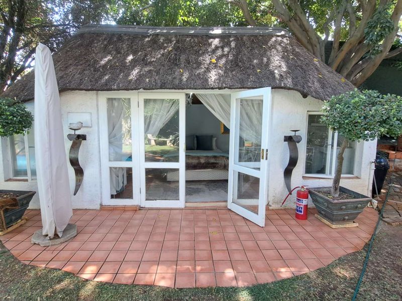 1 Bedroom Cottage - Photo 3