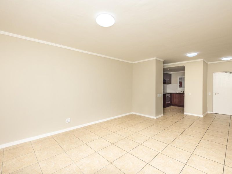 2 bedroomed apartment conveniently situated in Claremont - Photo 4